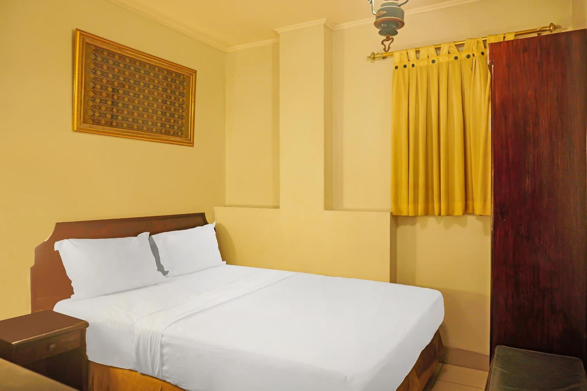 Super Oyo Collection O 92690 Hotel Limas باليمبانغْ المظهر الخارجي الصورة