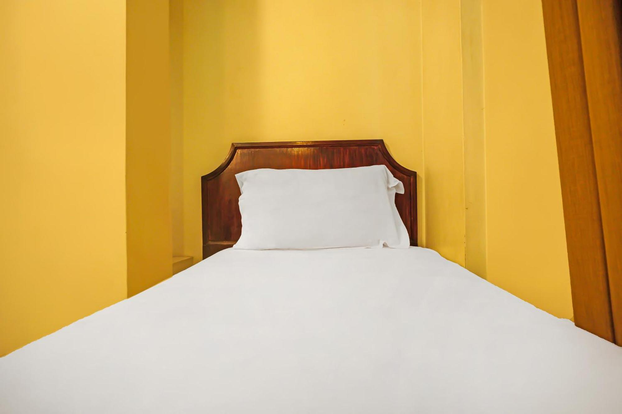 Super Oyo Collection O 92690 Hotel Limas باليمبانغْ المظهر الخارجي الصورة