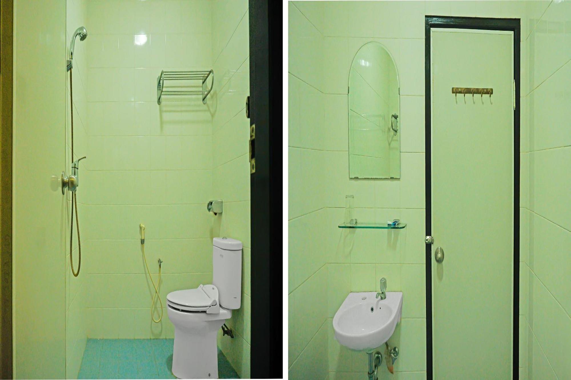 Super Oyo Collection O 92690 Hotel Limas باليمبانغْ المظهر الخارجي الصورة