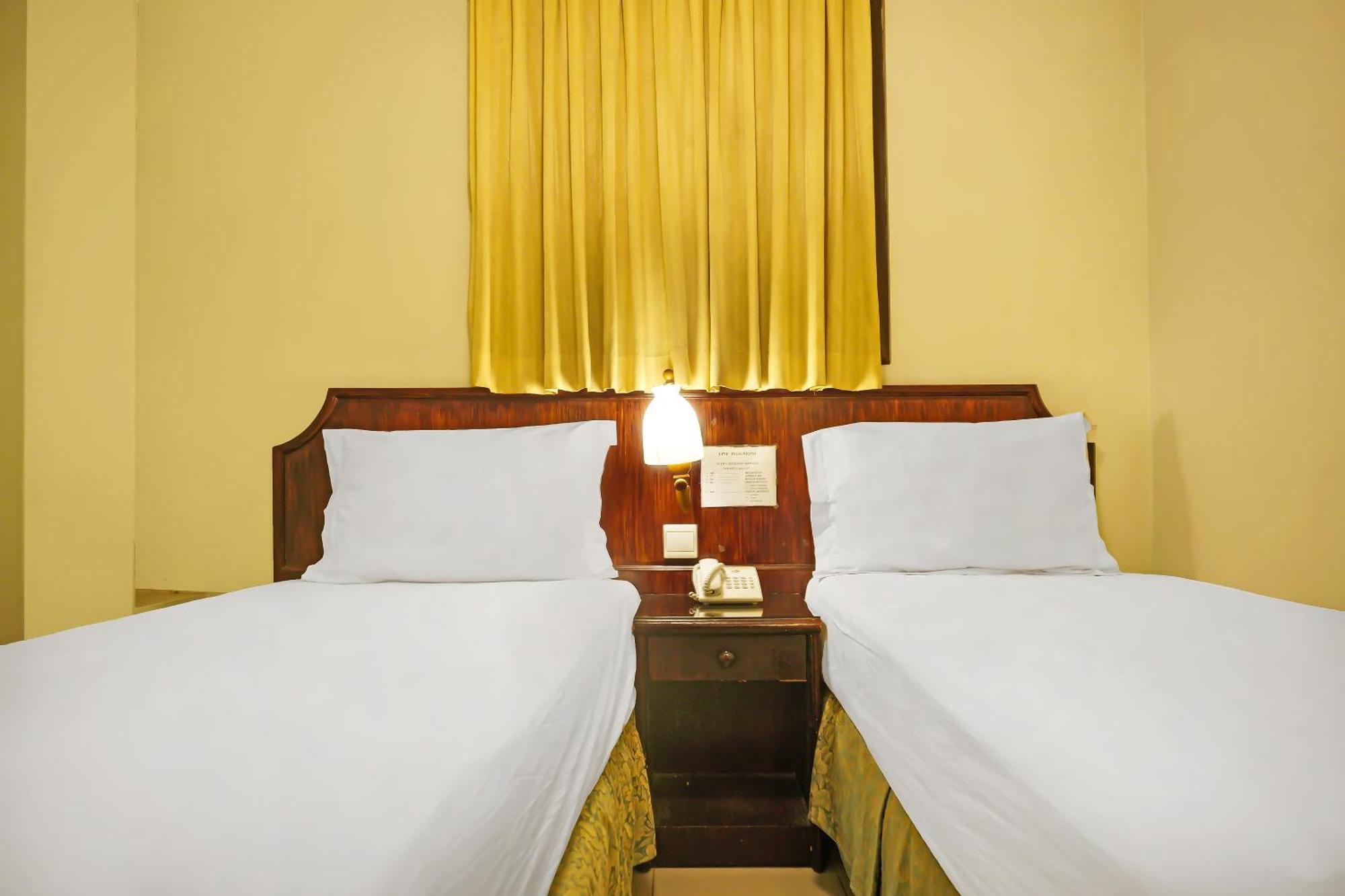 Super Oyo Collection O 92690 Hotel Limas باليمبانغْ المظهر الخارجي الصورة